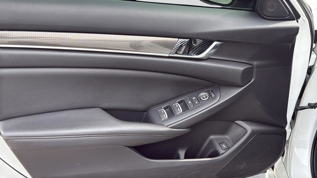 Used 2019 Honda Accord Sport image 24