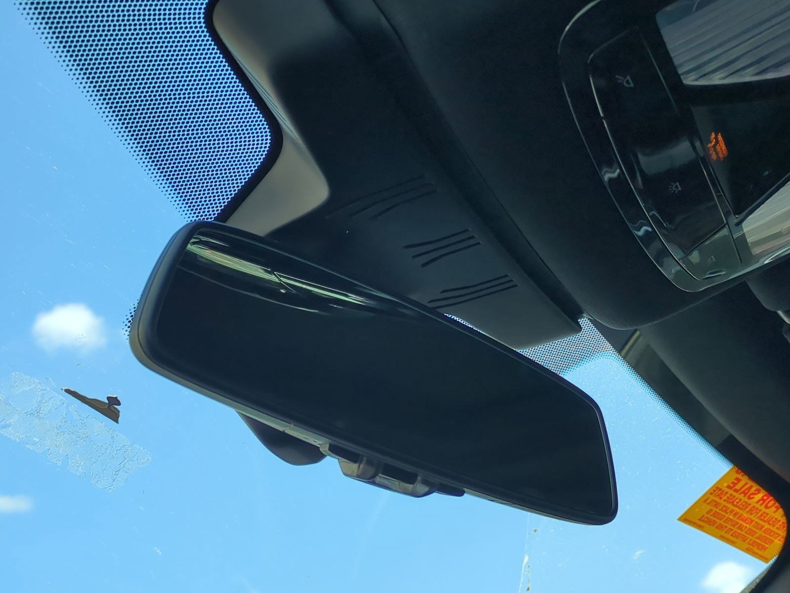 Used 2021 BMW M550i xDrive w/ Premium Package image 27