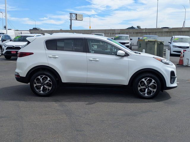 Used 2022 Kia Sportage LX FWD image 4