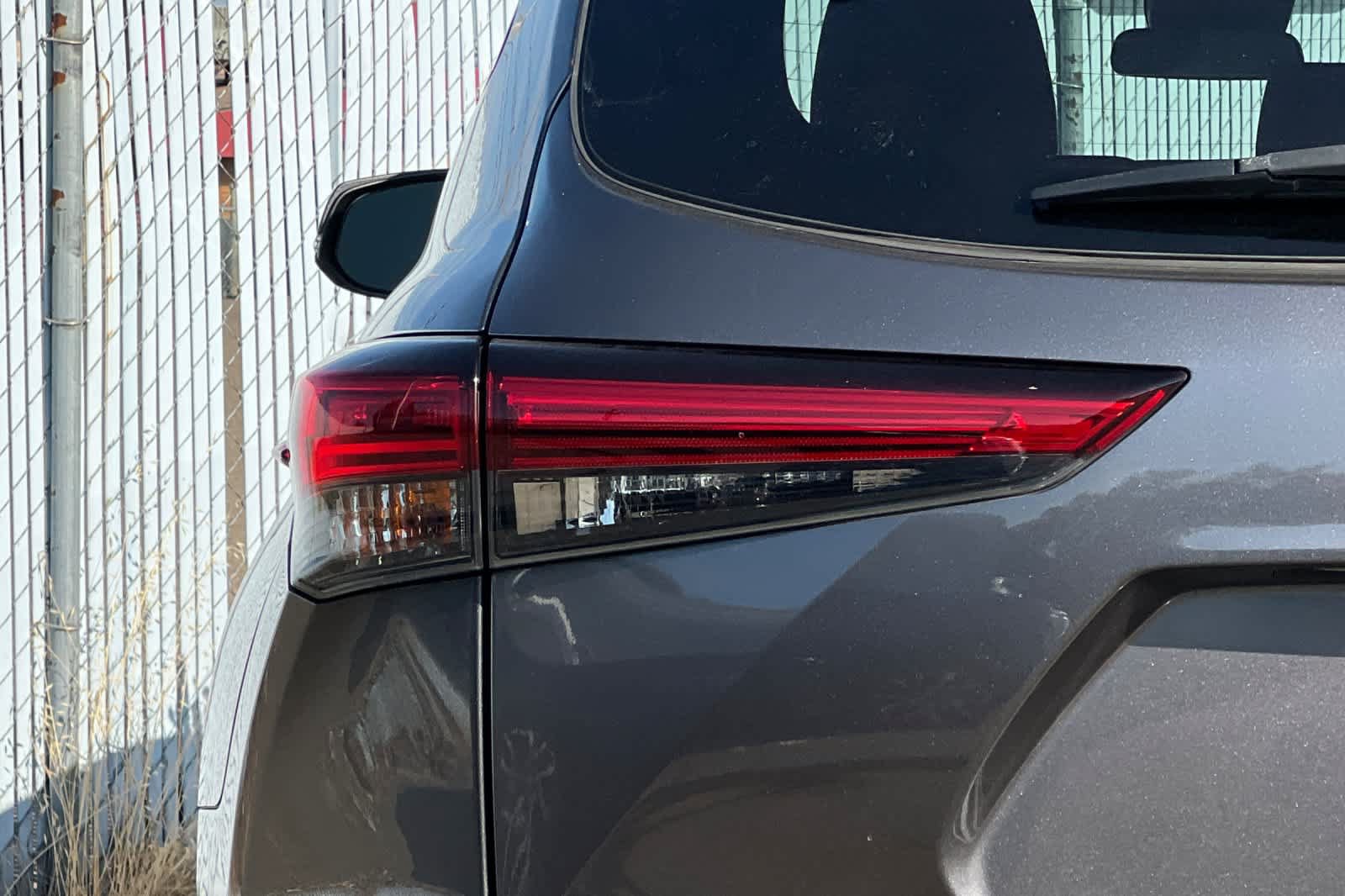 Used 2022 Toyota Highlander LE AWD/4WD image 22