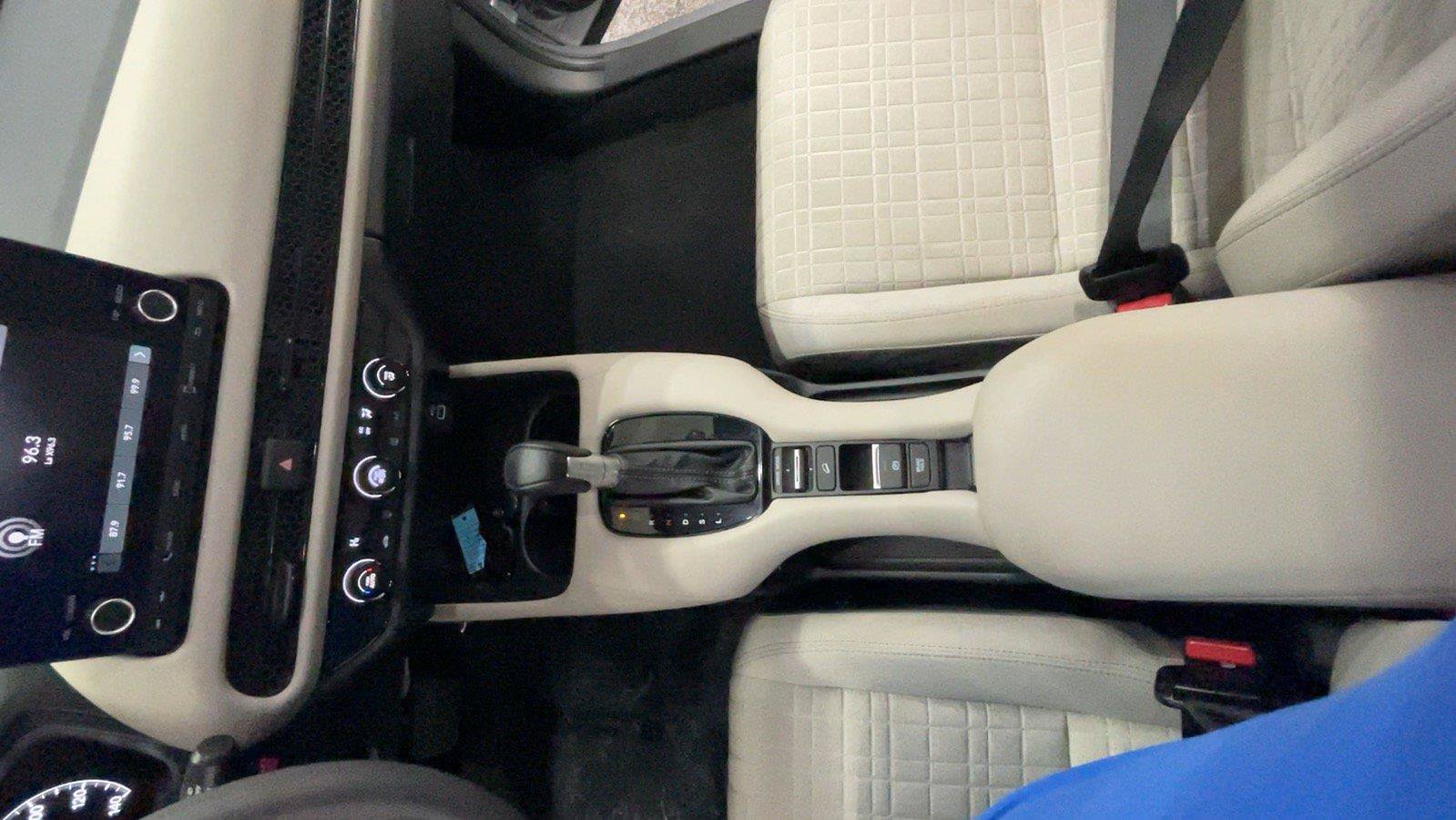 Used 2023 Honda HR-V LX image 40