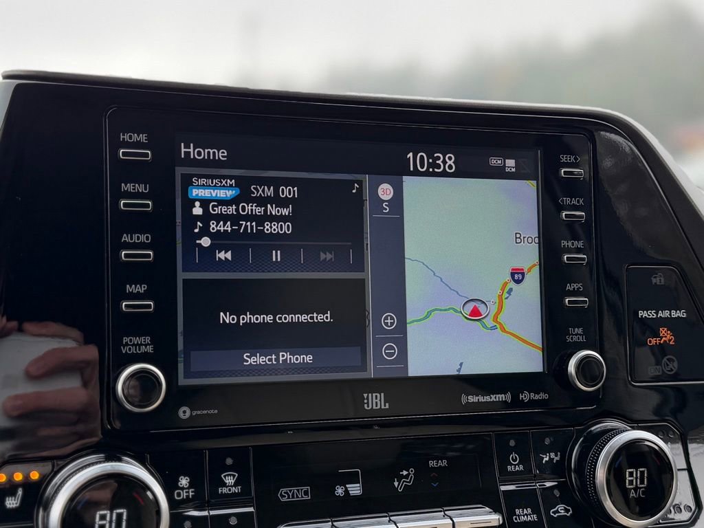 Used 2021 Toyota Highlander Limited image 33