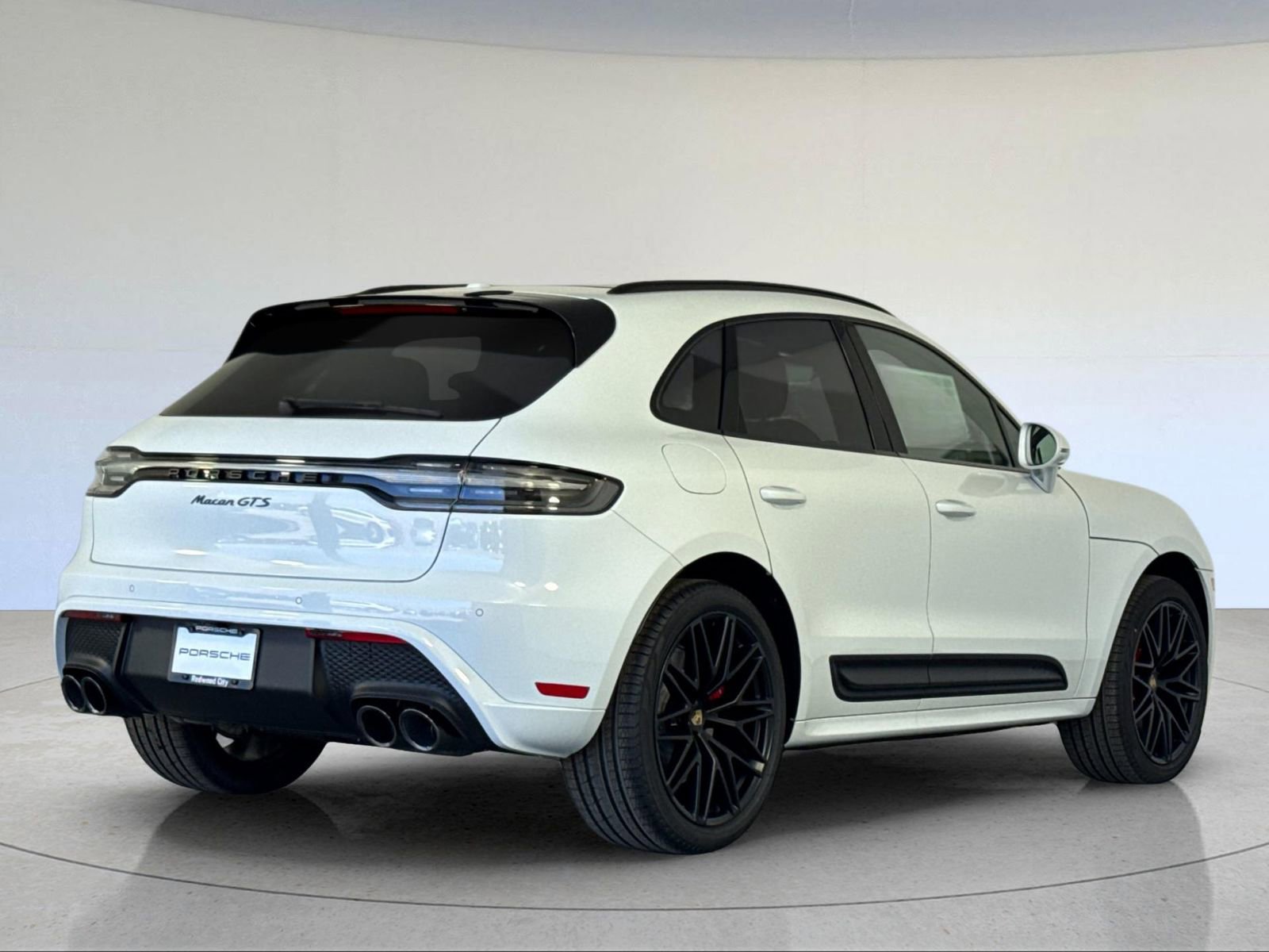 New 2026 Porsche Macan GTS AWD/4WD image 8