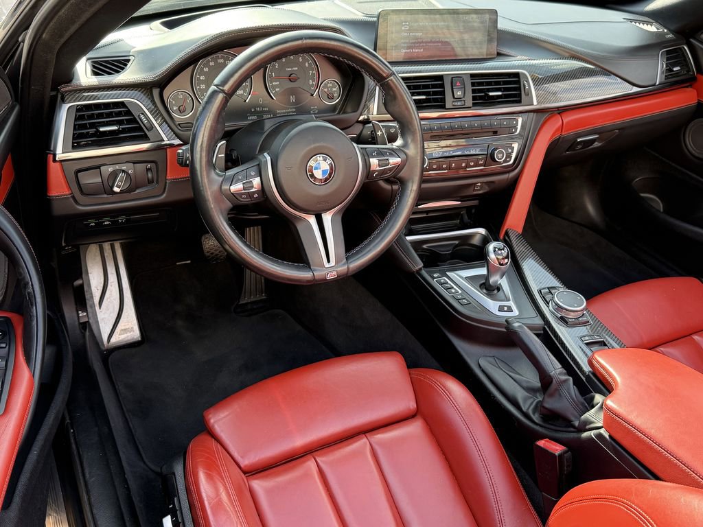 Used 2017 BMW M4 Convertible image 16