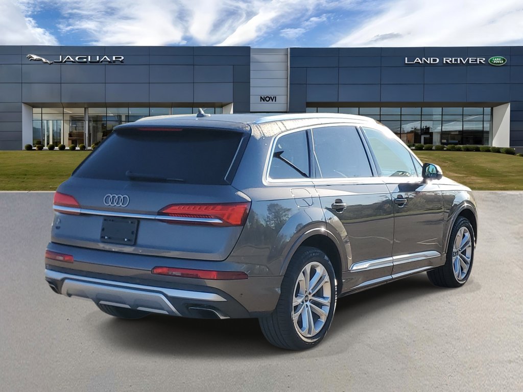 Used 2025 Audi Q7 3.0T Premium Plus AWD/4WD image 3