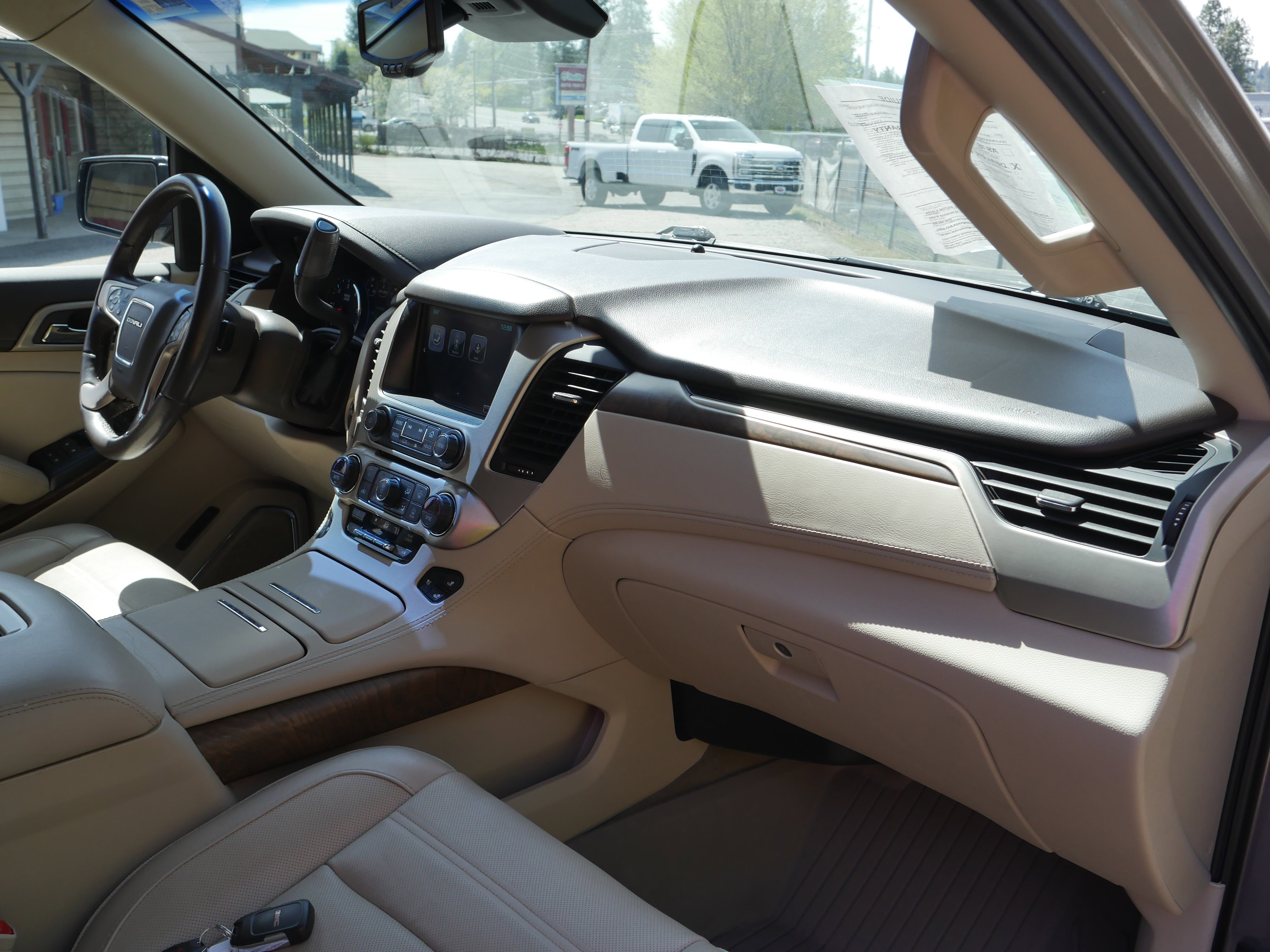 Used 2019 GMC Yukon Denali w/ Open Road Package AWD/4WD image 26