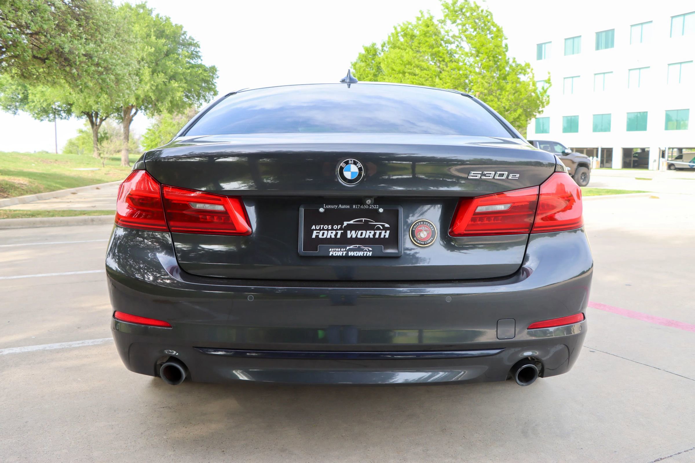 Used 2019 BMW 530e w/ Convenience Package image 6