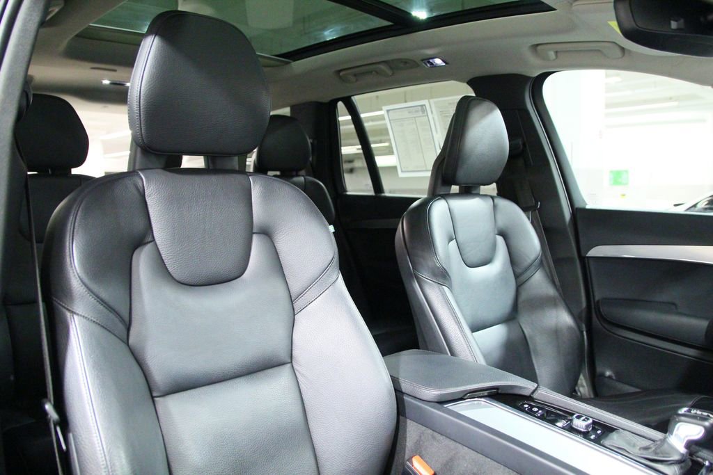 Used 2016 Volvo XC90 T6 Momentum image 23
