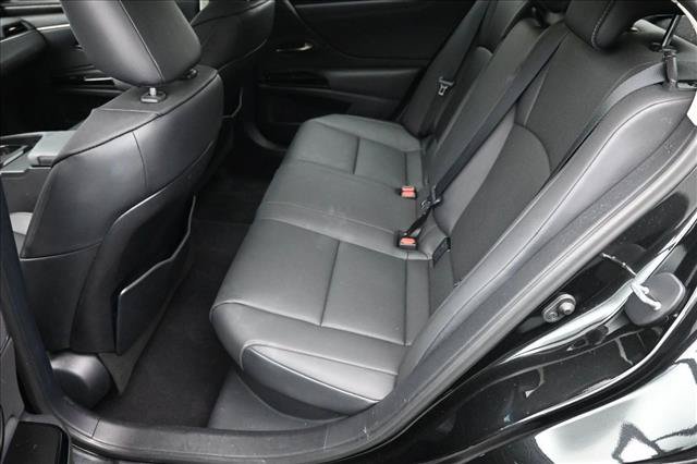 Used 2024 Lexus ES 300h w/ Premium Package FWD image 19