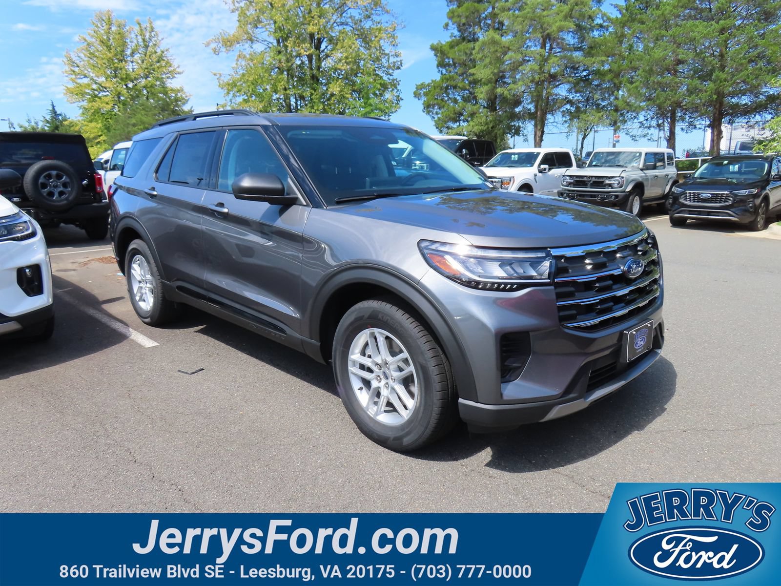 New 2026 Ford Explorer Active AWD/4WD image 1