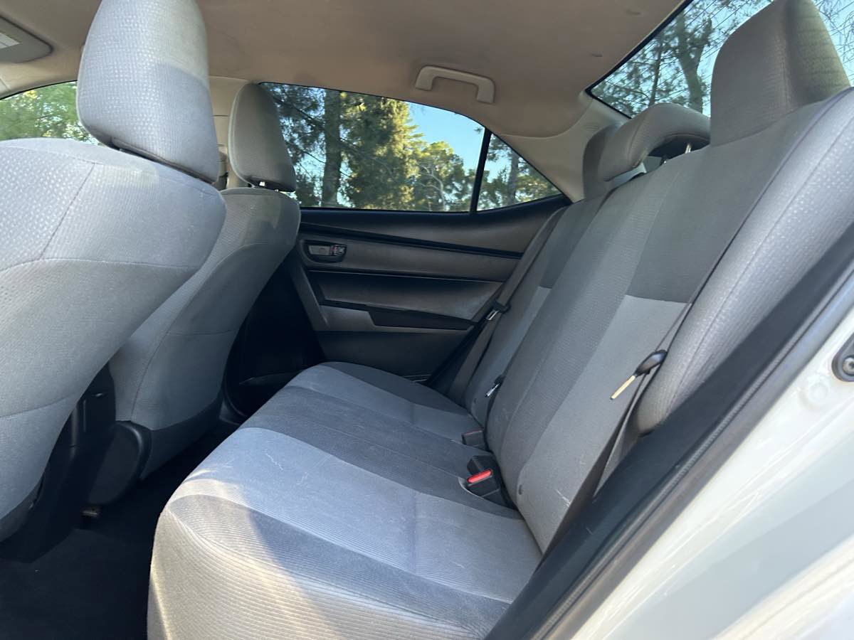 Used 2017 Toyota Corolla L w/ Carpet Mat Package (TMS) FWD image 20