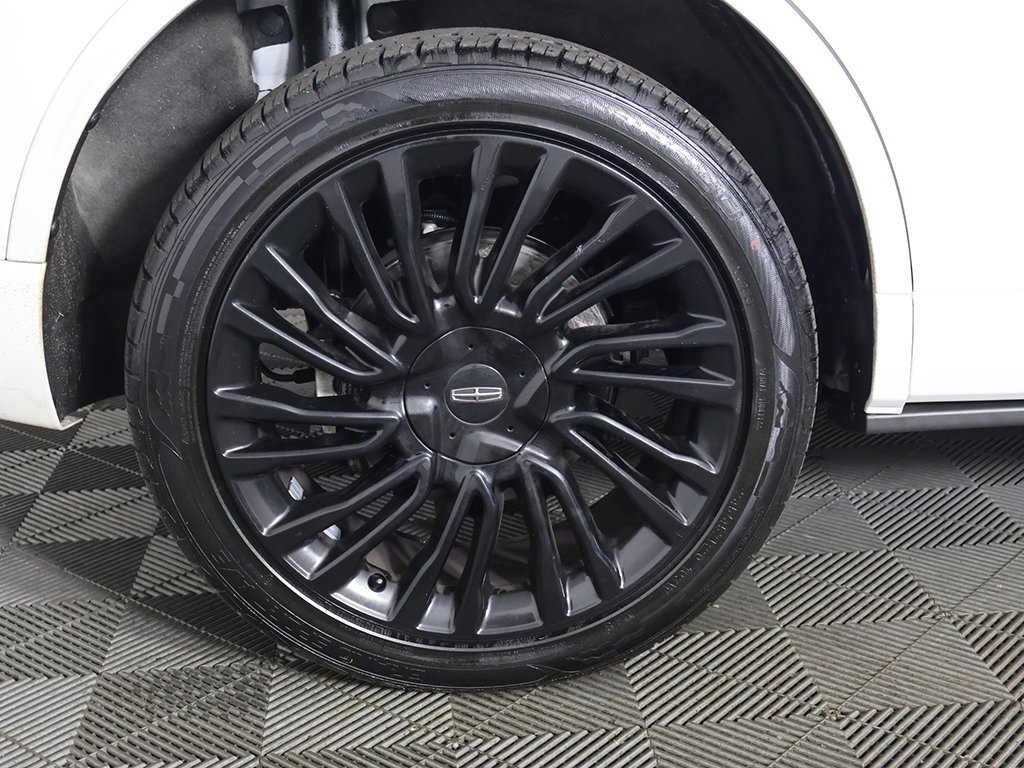 Used 2021 Lincoln Corsair Reserve w/ Equipment Group 201A image 22