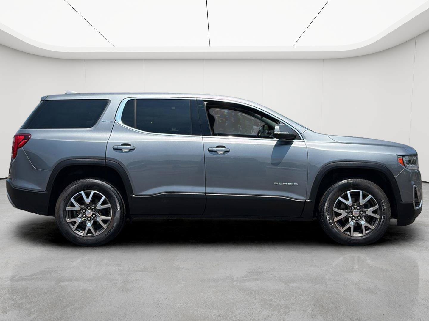 Used 2020 GMC Acadia SLE FWD image 9