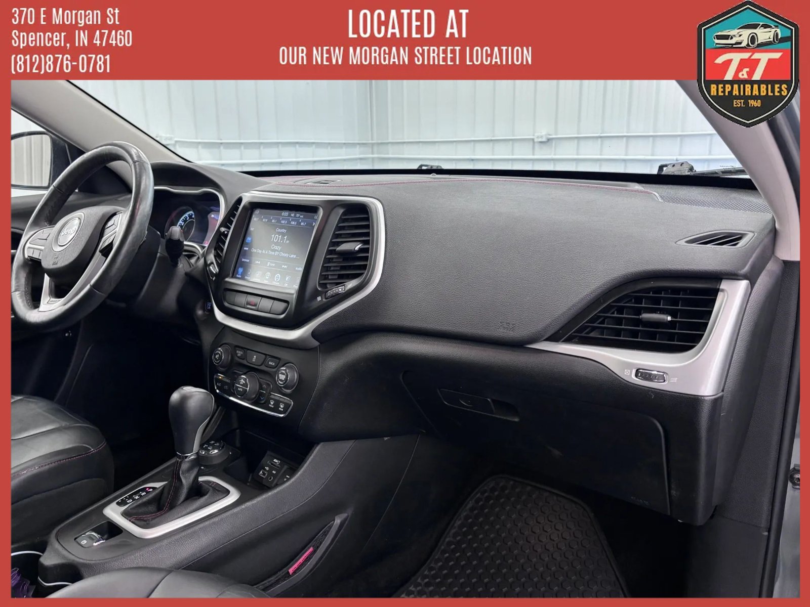 Used 2014 Jeep Cherokee Trailhawk w/ Comfort/Convenience Group AWD/4WD image 31