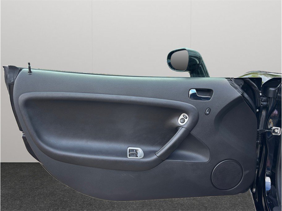 Used 2007 Pontiac Solstice GXP w/ Premium Package RWD image 16