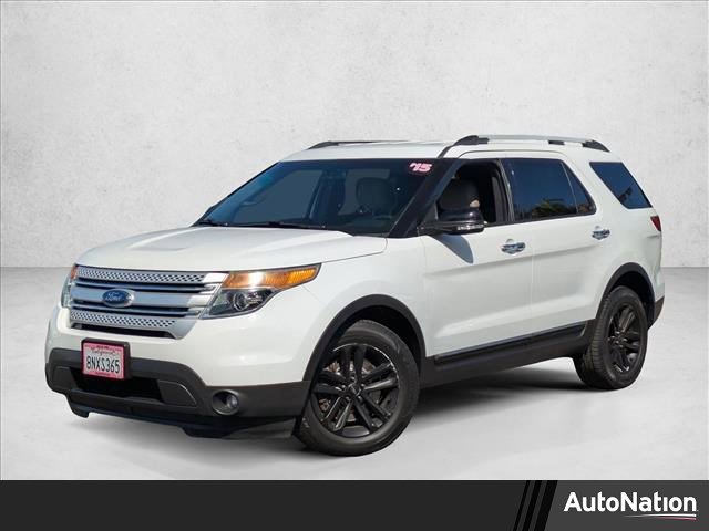 Used 2015 Ford Explorer XLT image 1