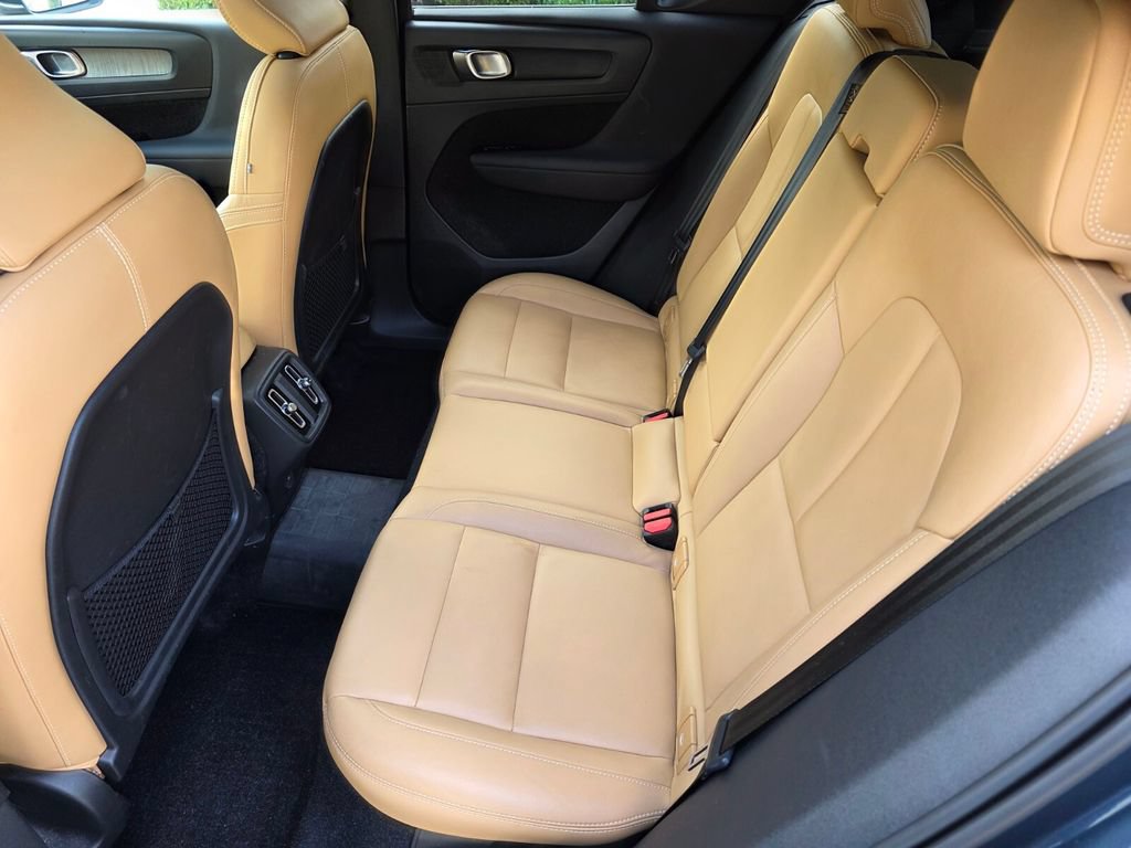 Used 2020 Volvo XC40 T5 Inscription w/ Protection Package Premier AWD/4WD image 13