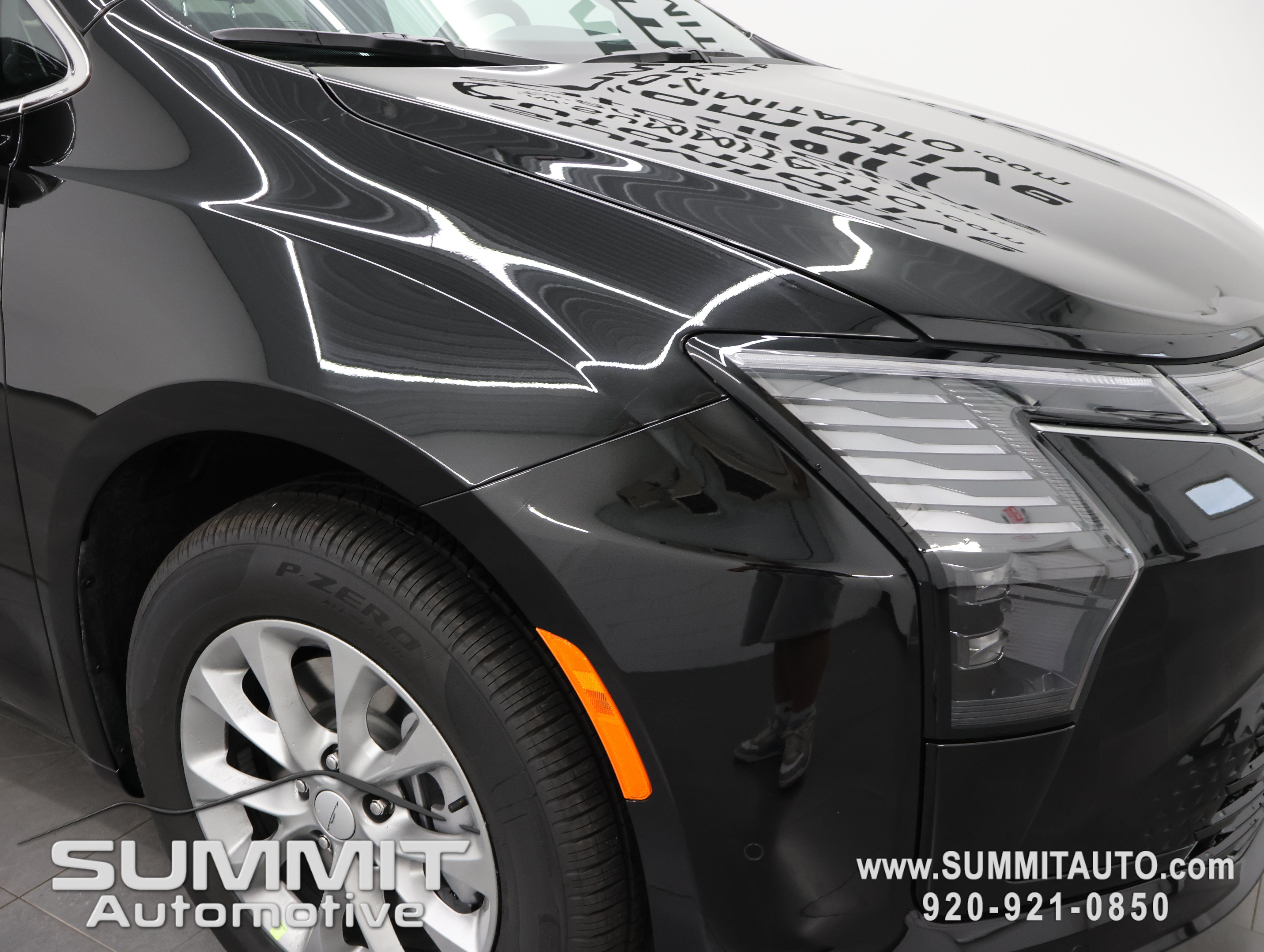 New 2027 Chrysler Pacifica Limited AWD/4WD image 30