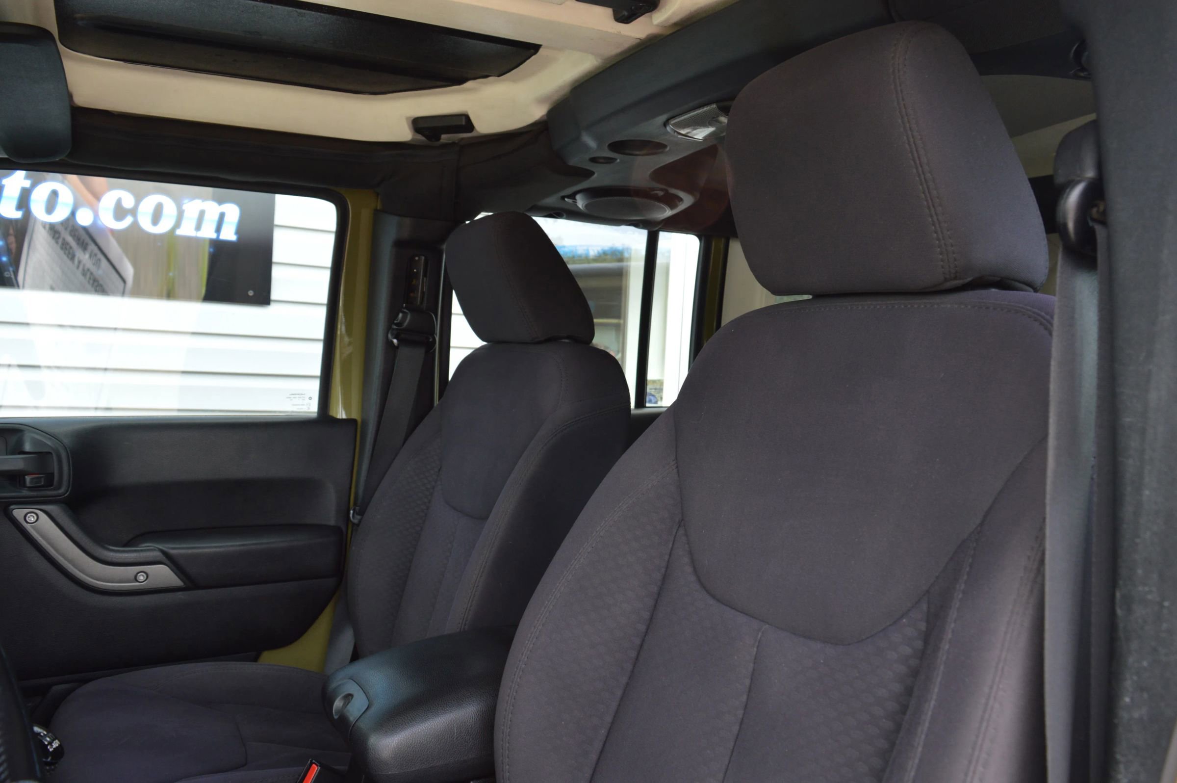 Used 2013 Jeep Wrangler Unlimited Sport w/ Connectivity Group image 11