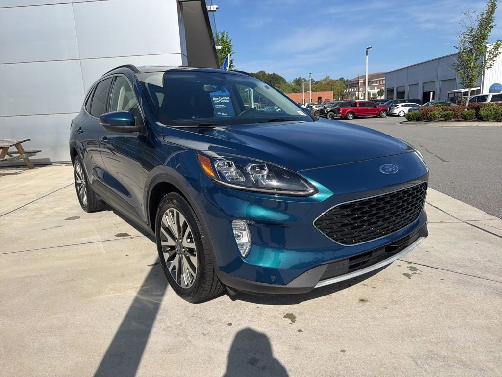 Used 2020 Ford Escape Titanium image 1