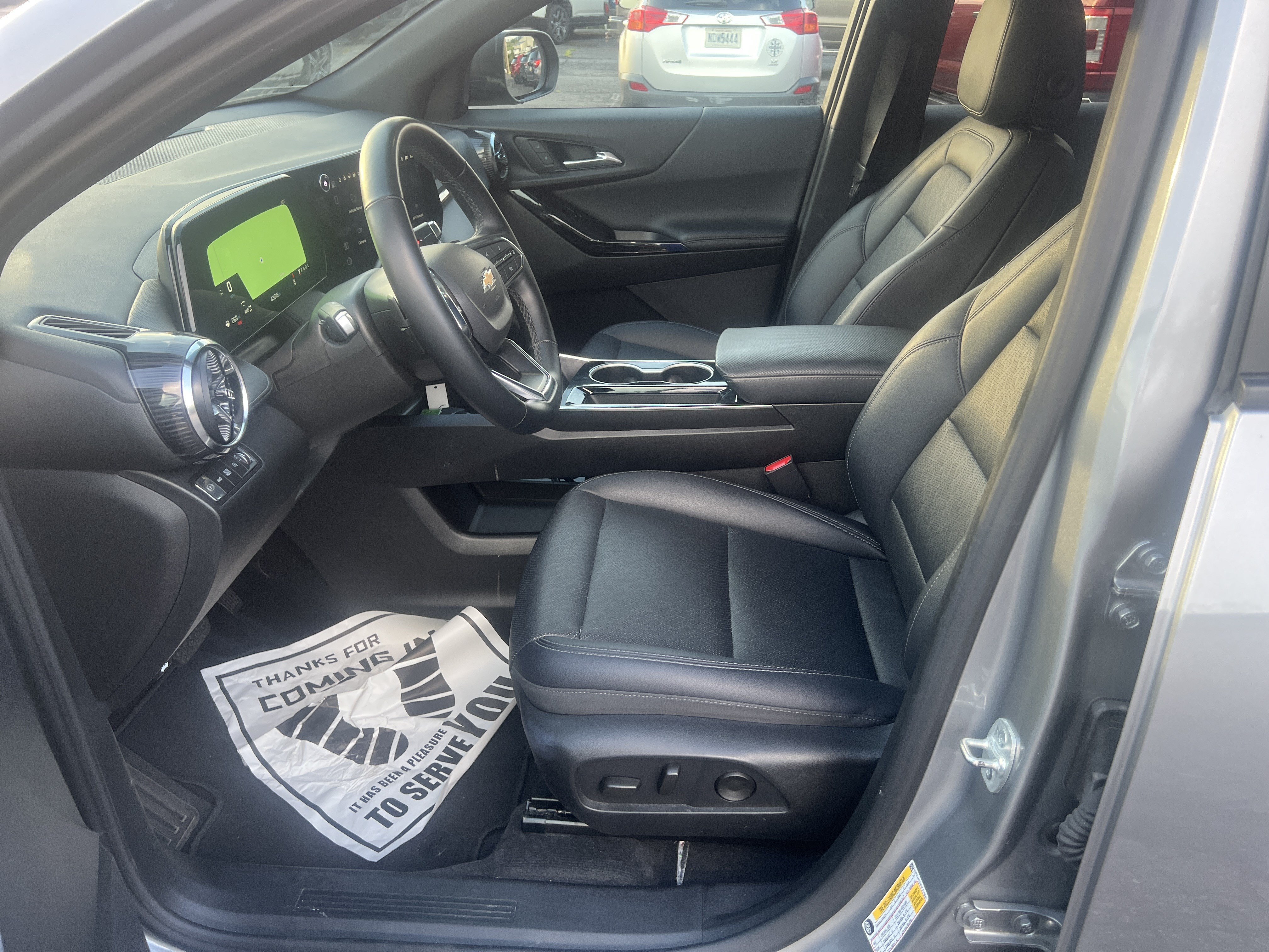 Used 2025 Chevrolet Equinox LT w/ Convenience Package II AWD/4WD image 12