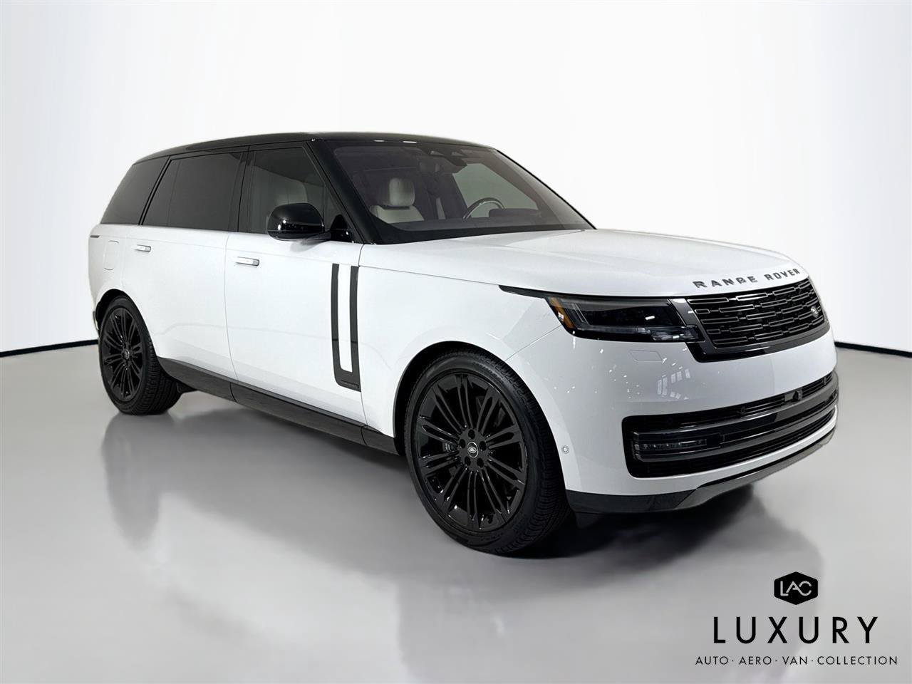 Used 2023 Land Rover Range Rover Long Wheelbase Autobiography AWD/4WD image 3