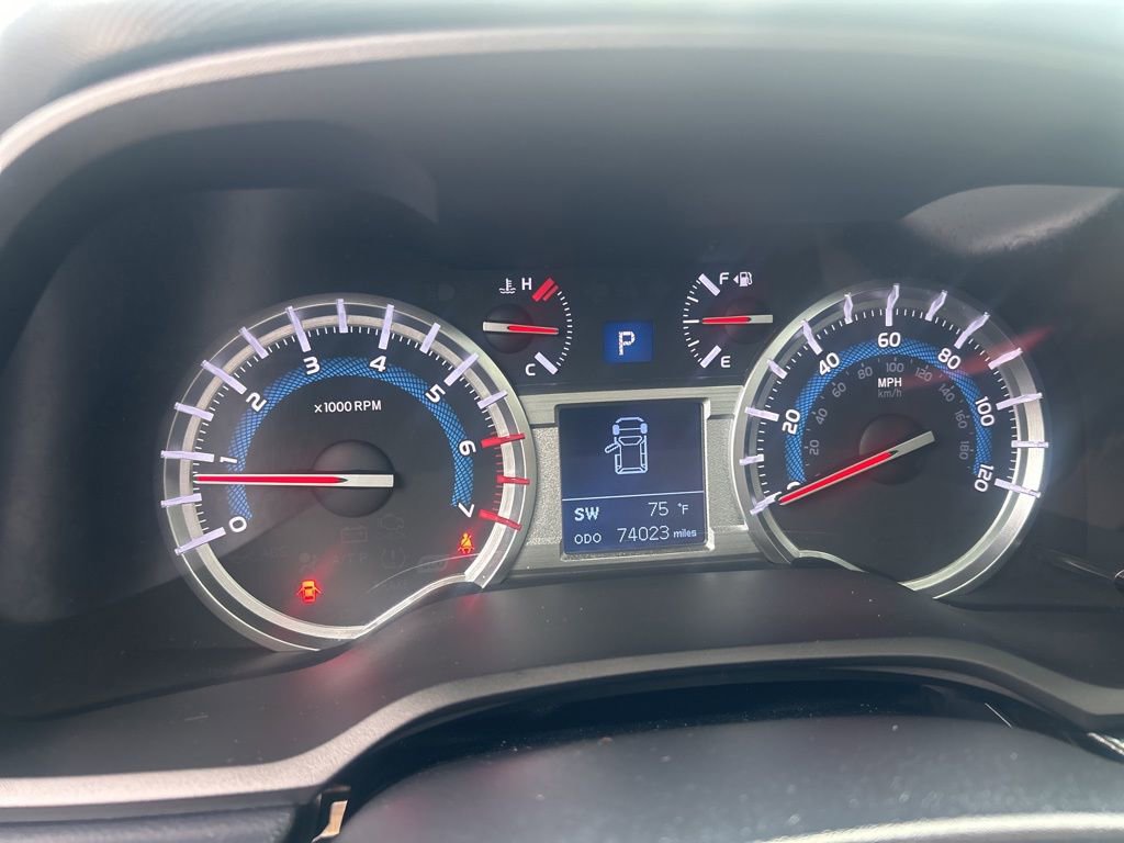 Used 2018 Toyota 4Runner Limited AWD/4WD image 14