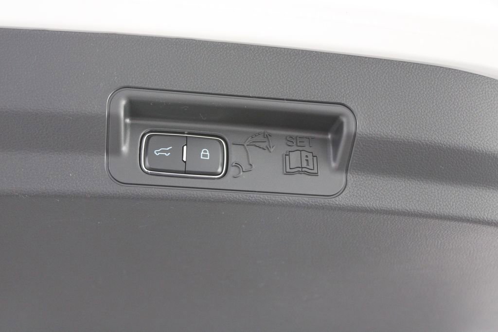 New 2026 Ford Explorer Active w/ Active Comfort Package image 16