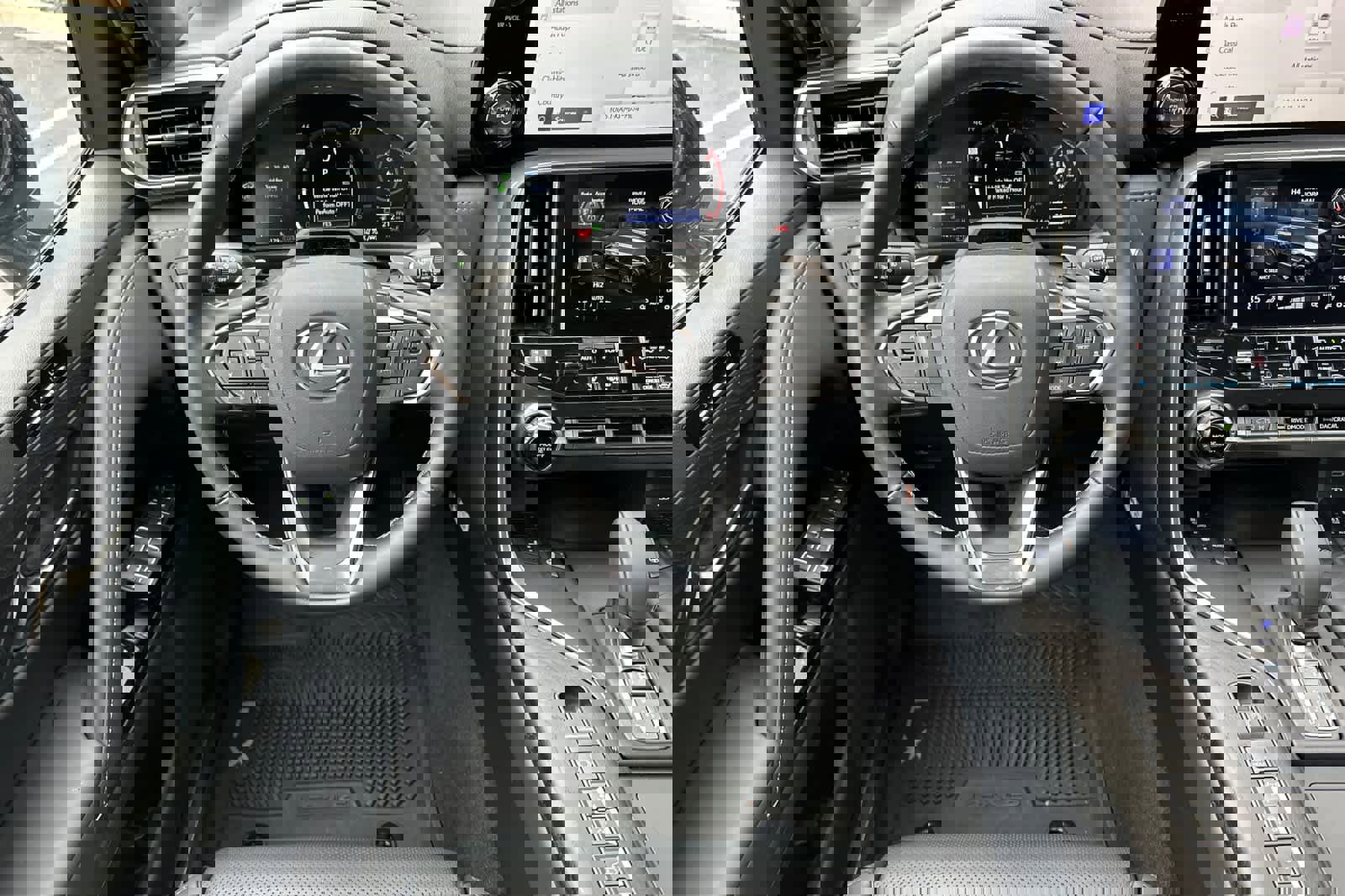 New 2025 Lexus LX 700h Overtrail image 15