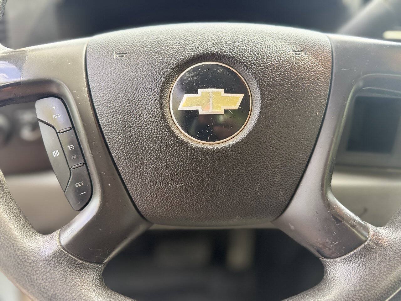 Used 2010 Chevrolet Silverado 1500 W/T RWD image 16