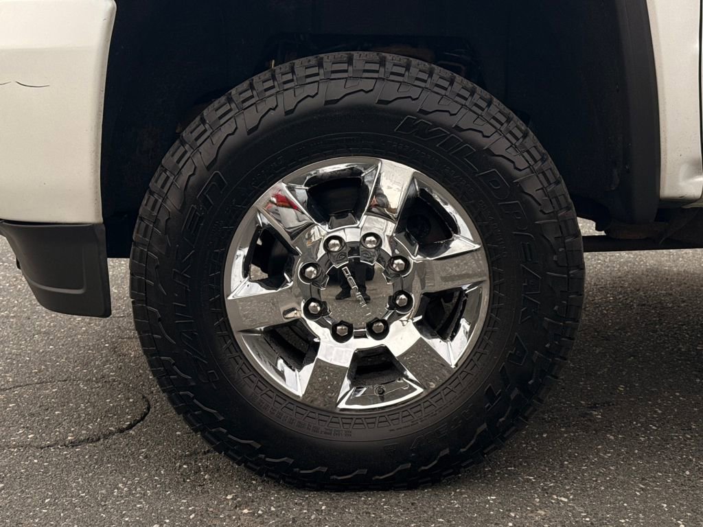 Used 2018 GMC Sierra 3500 Denali w/ Duramax Plus Package image 10