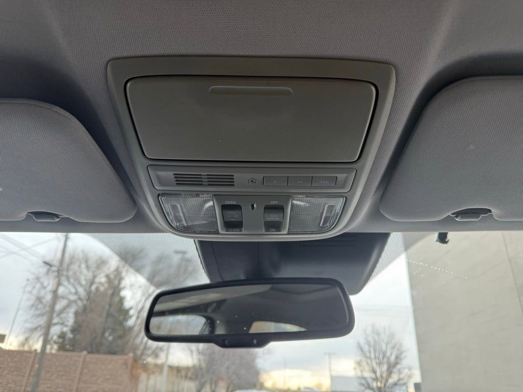 Used 2017 Honda CR-V Touring image 17