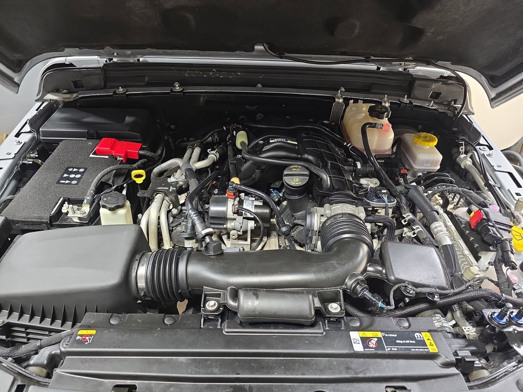 Used 2023 Jeep Wrangler Unlimited Rubicon w/ Xtreme Recon 35" Tire Package image 28