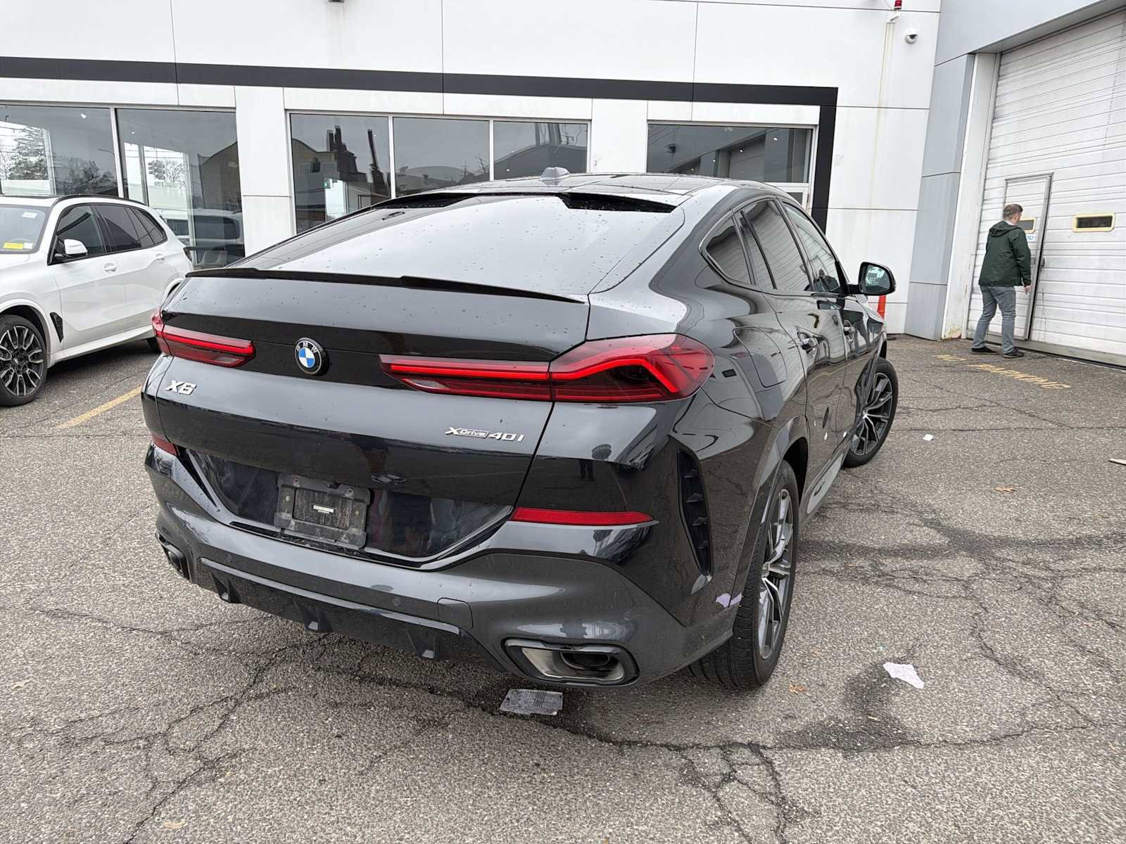 Certified 2024 BMW X6 xDrive40i w/ M Sport Professional Package image 6