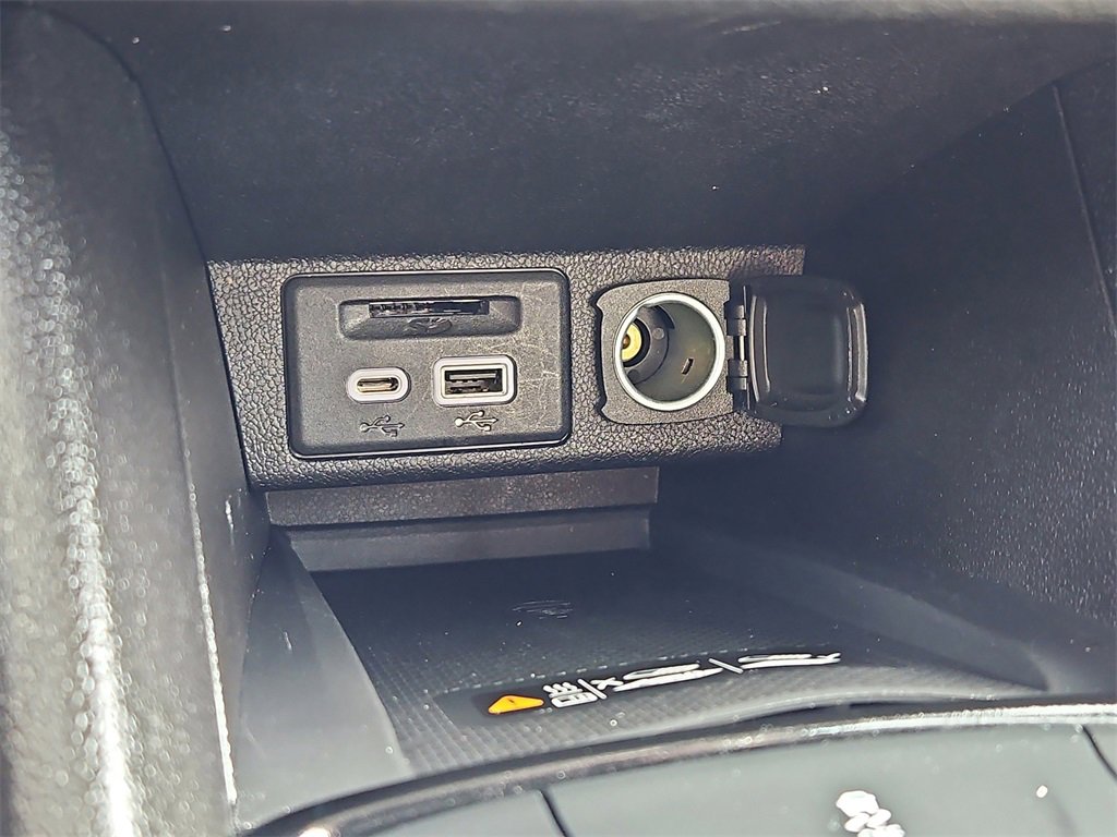 Certified 2023 Chevrolet Bolt EUV LT image 17