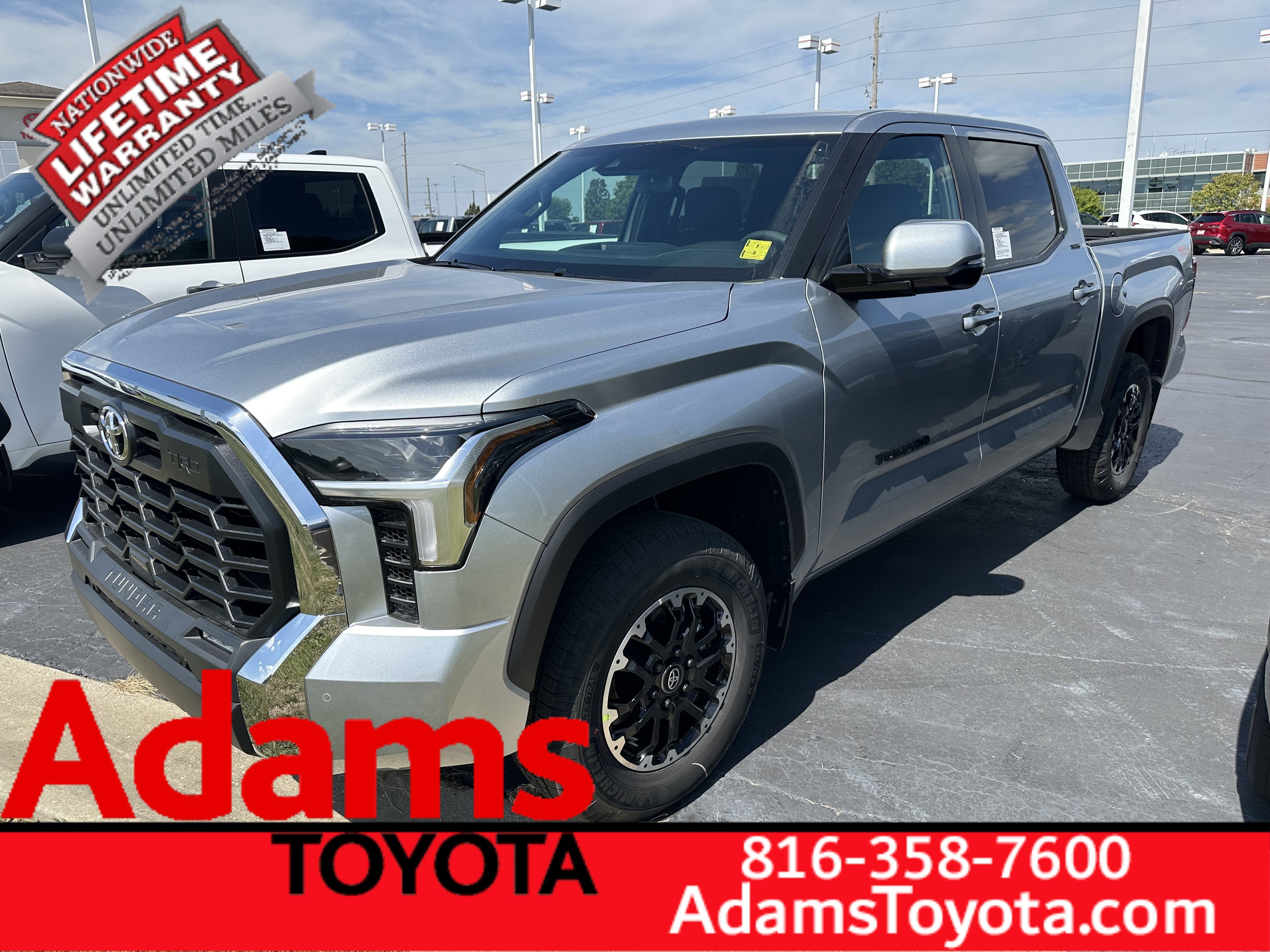 Used 2026 Toyota Tundra SR5 w/ TRD Off-Road Package AWD/4WD image 4