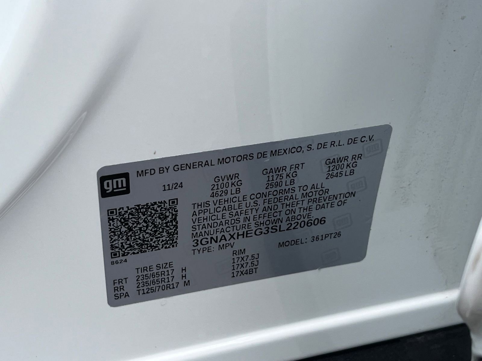 Used 2025 Chevrolet Equinox LT FWD image 29