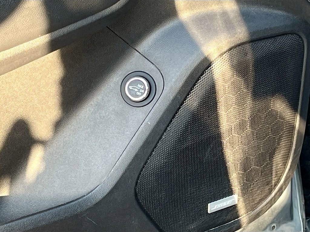 Used 2023 GMC Acadia AT4 w/ Technology Package AWD/4WD image 19