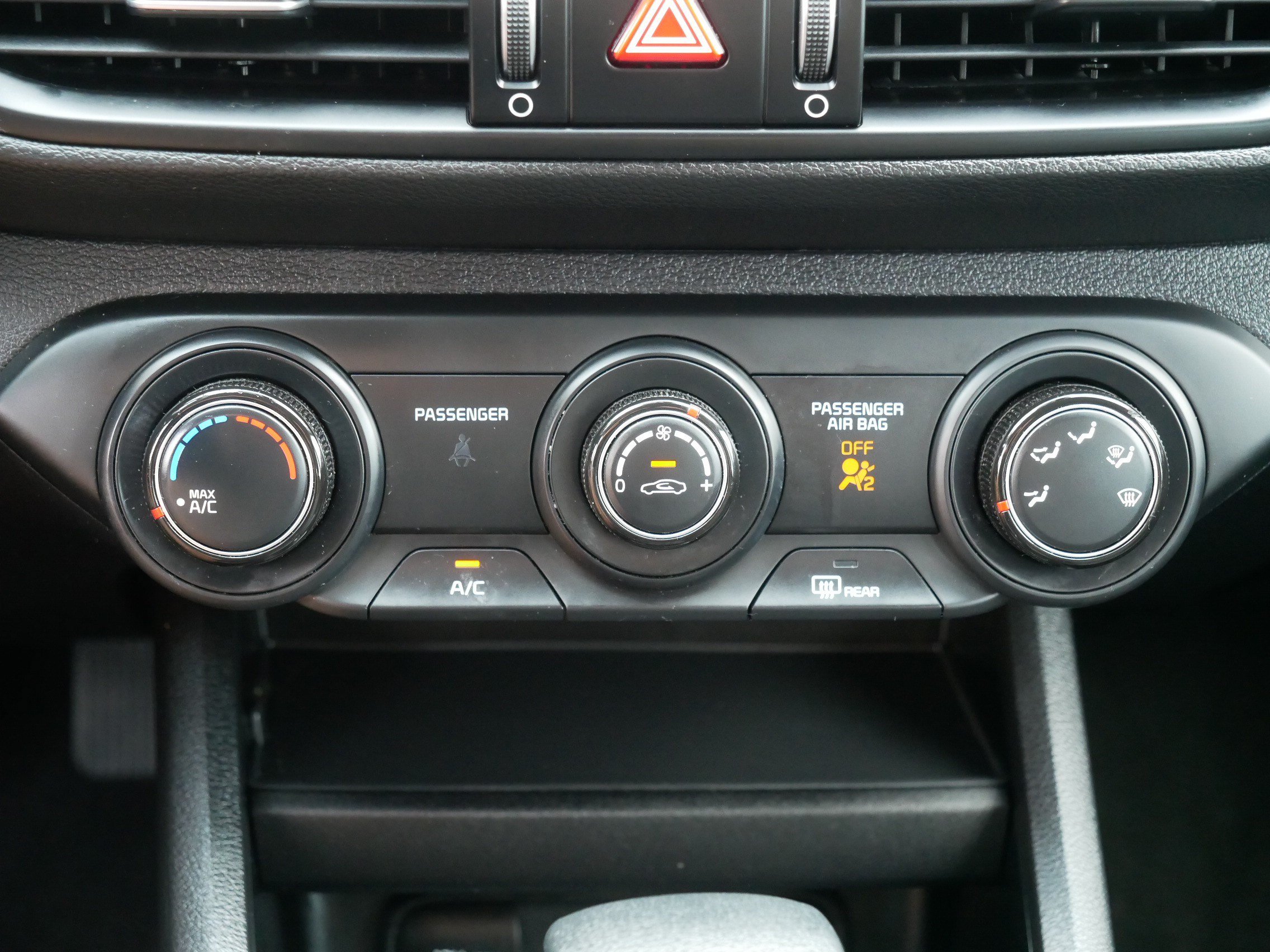 Certified 2023 Kia Forte LXS w/ LXS Technology Package FWD image 23