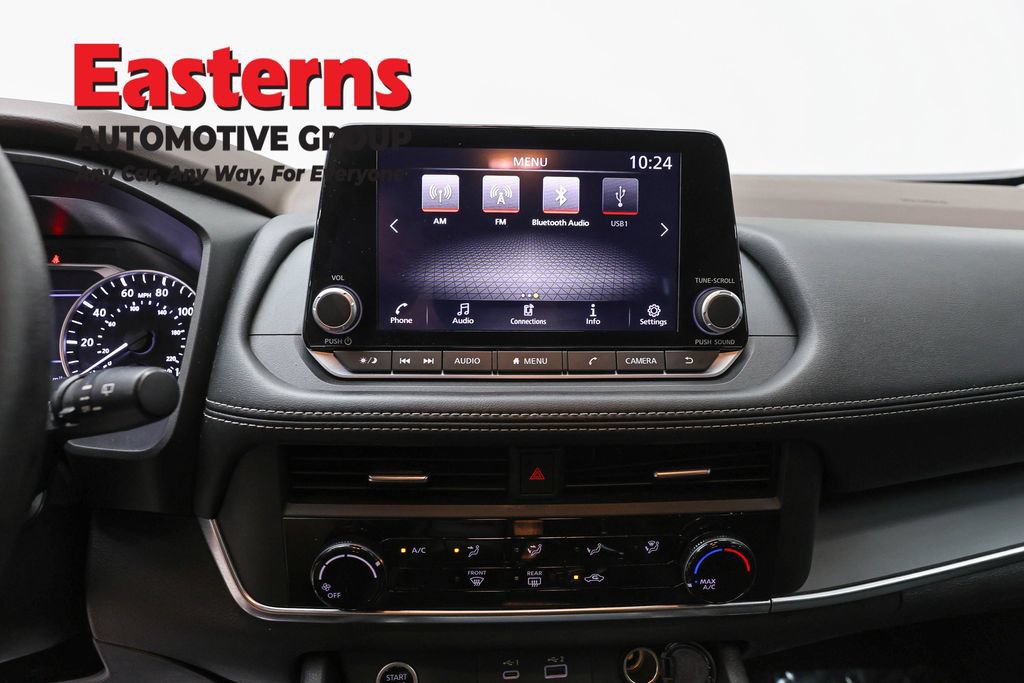 Used 2023 Nissan Rogue S AWD/4WD image 12
