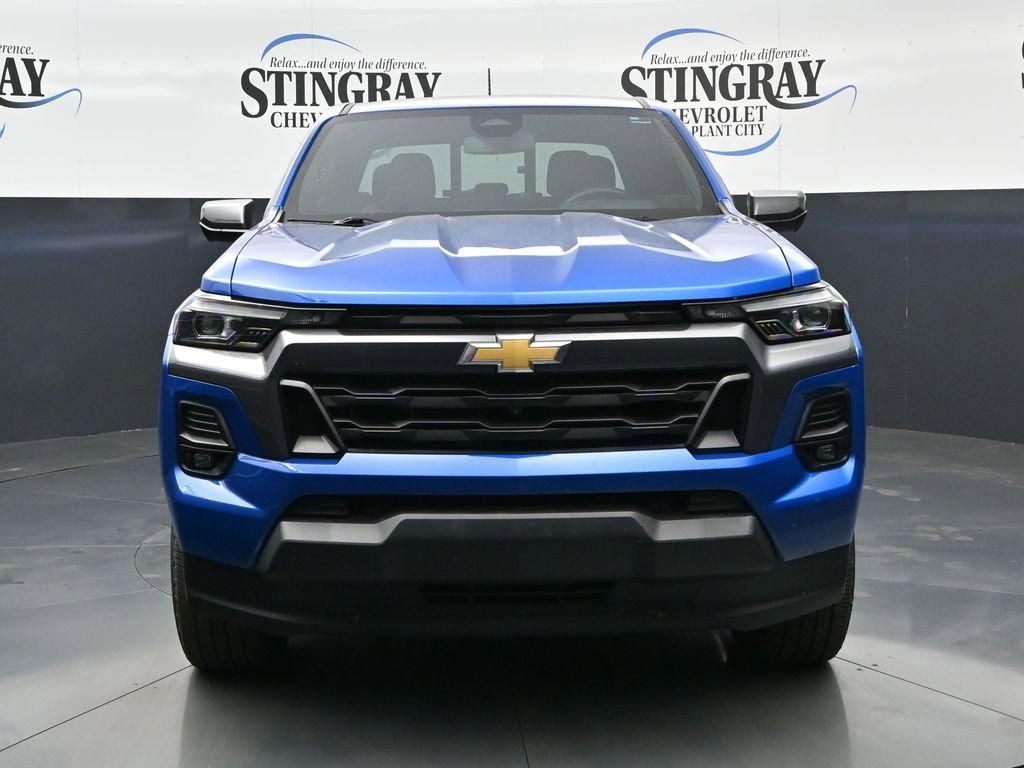 Used 2024 Chevrolet Colorado LT w/ LT Convenience Package III RWD image 2