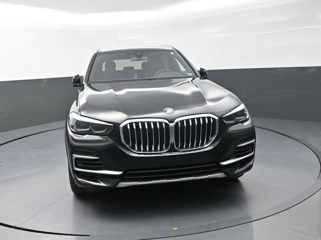 Used 2023 BMW X5 xDrive40i w/ Premium Package AWD/4WD image 5