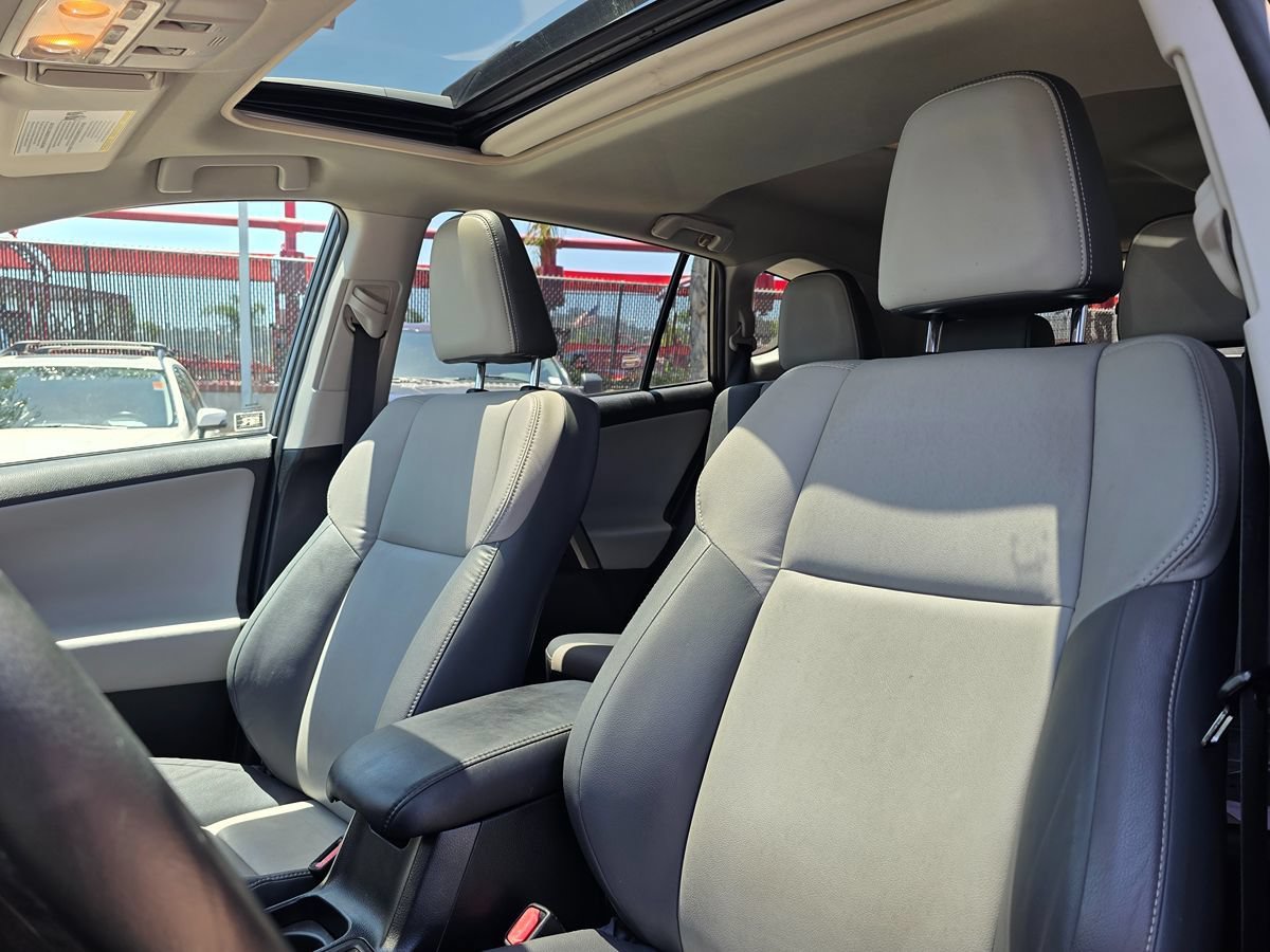 Used 2015 Toyota RAV4 Limited w/ Technology Package FWD image 23