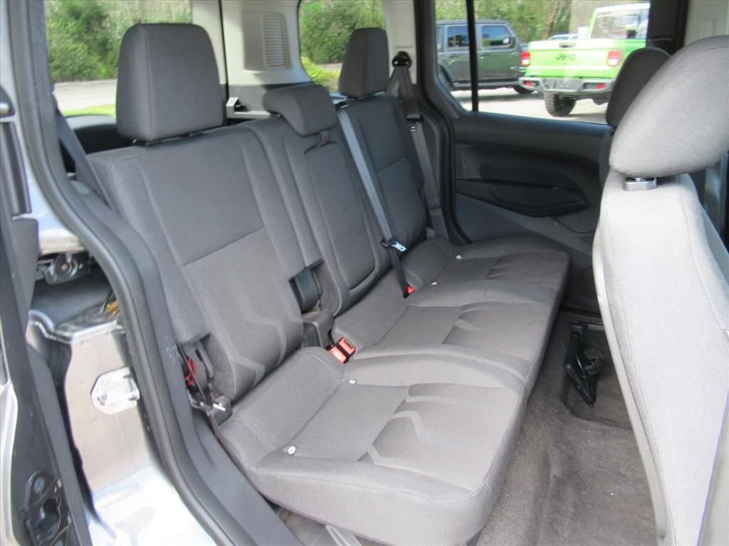 Used 2016 Ford Transit Connect XLT image 31