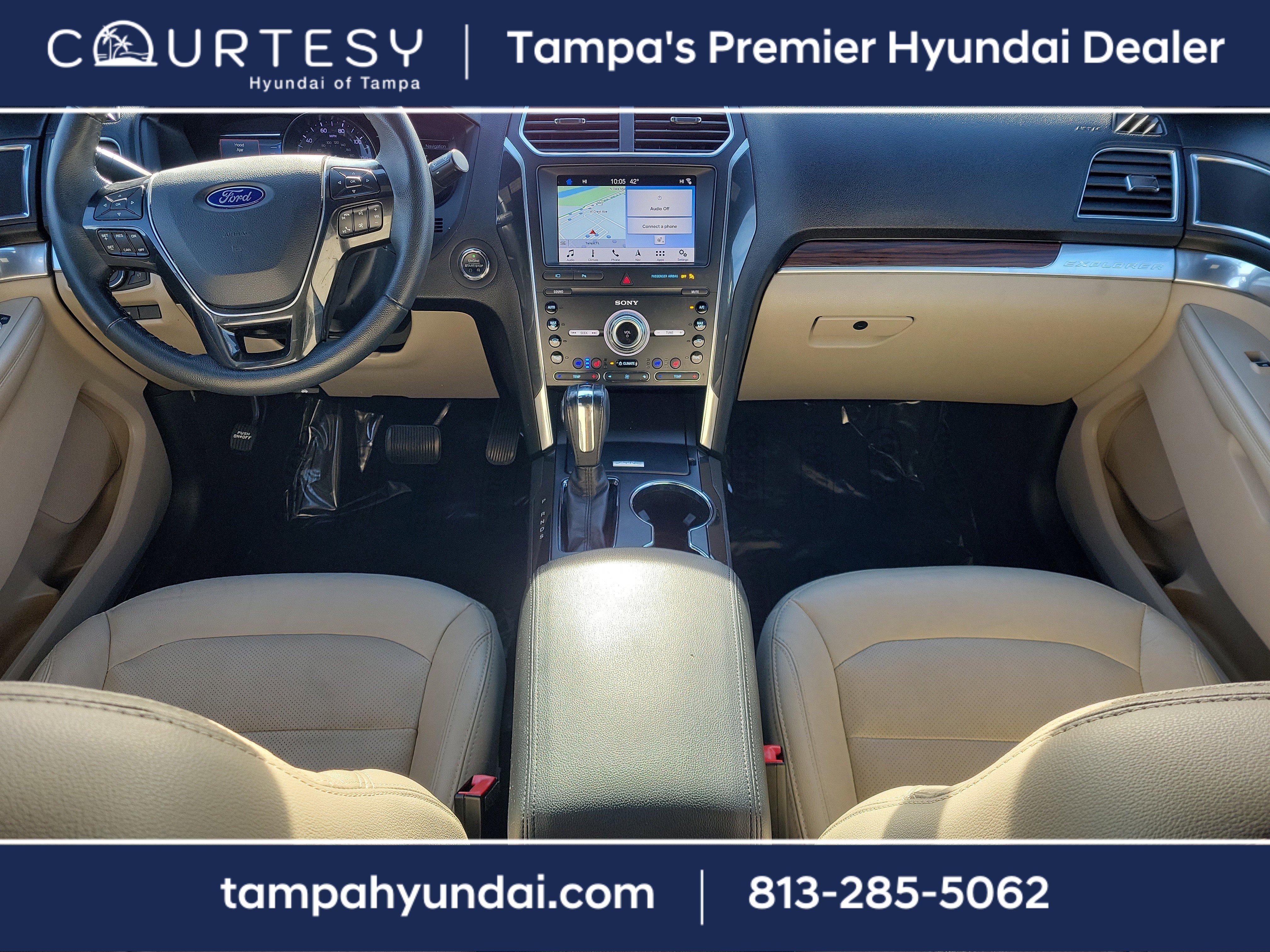 Used 2019 Ford Explorer Limited w/ Class III Trailer Tow Package image 16