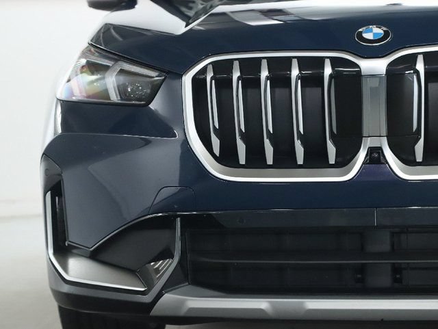 Used 2026 BMW X1 xDrive28i AWD/4WD image 7