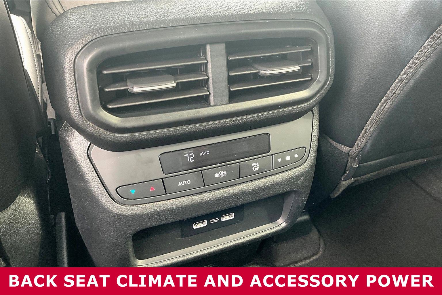 Used 2023 Honda Pilot Touring image 10