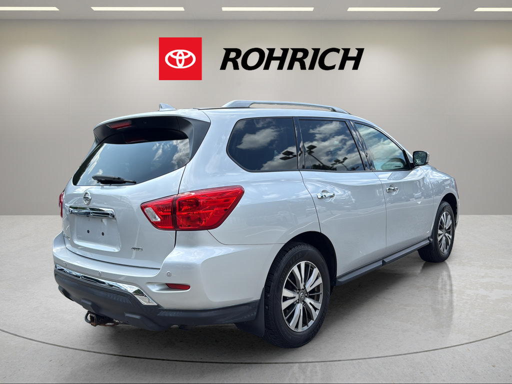 Used 2019 Nissan Pathfinder S AWD/4WD image 6