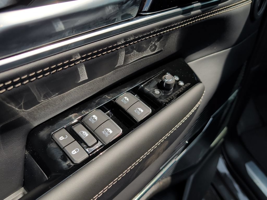 New 2026 Jeep Grand Wagoneer Summit AWD/4WD image 34