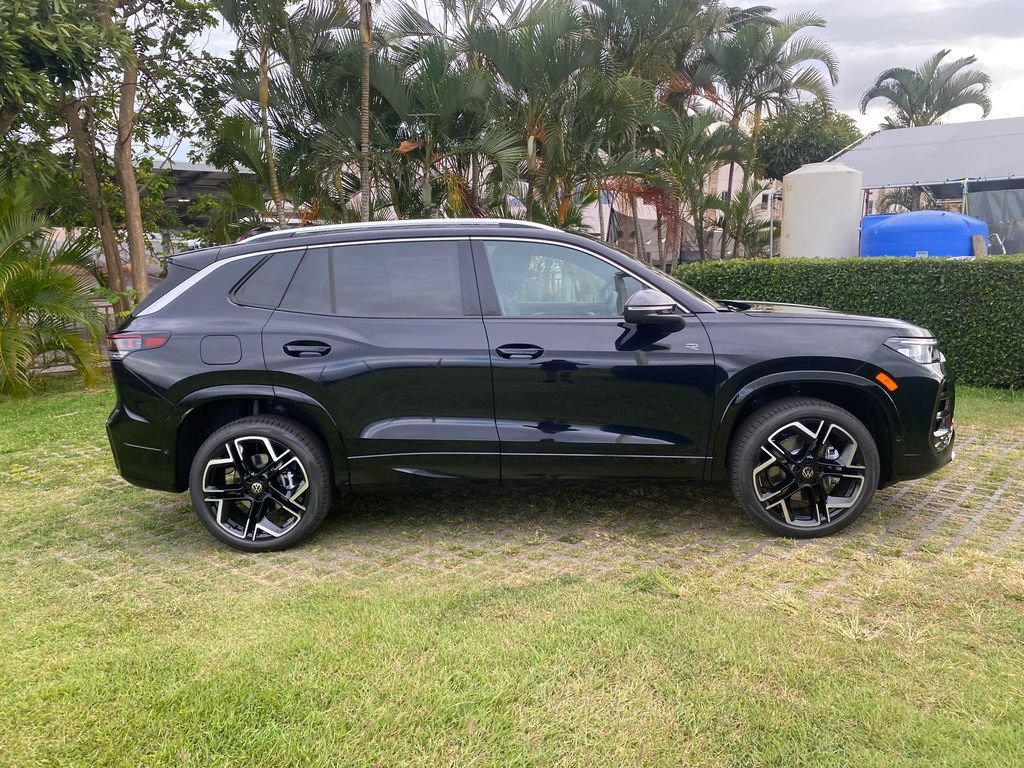 New 2026 Volkswagen Tiguan SEL R-Line AWD/4WD image 26